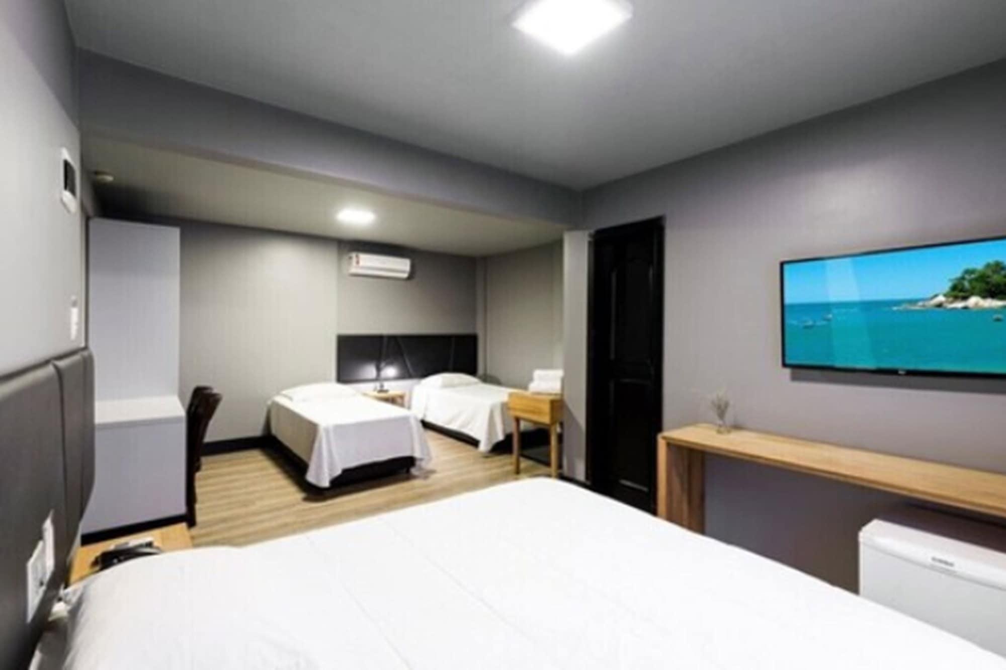 Hm 酒店 Balneario Camboriu